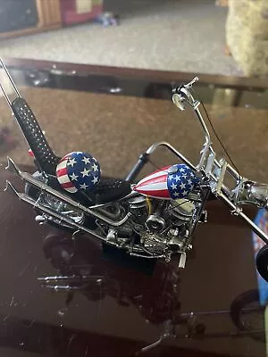 Franklin Mint 1/10 Harley-Davidson Easy Rider Captain America Ultimite Chopper  • $559