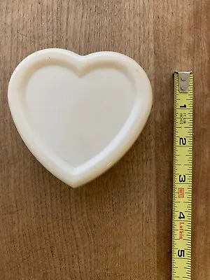 Plastic Heart Magnetic Pin Cushion - NWOT • $9.95