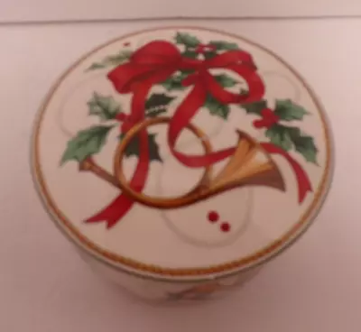 Mikasa Maxima Round Trinket Box Porcelain Holly Berry Ribbon Jubilation Trumpet • $13.99