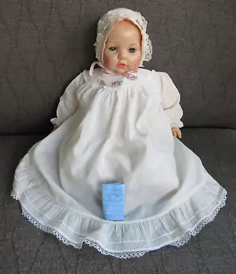 Vintage 19” 1966 Madame Alexander Blue Eyes Baby Doll Victoria • $9.98