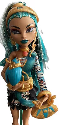 Monster High 2011 Nefera De Nile Displayed Doll W/ Stand Diary Pet Missing Ring • $101.10