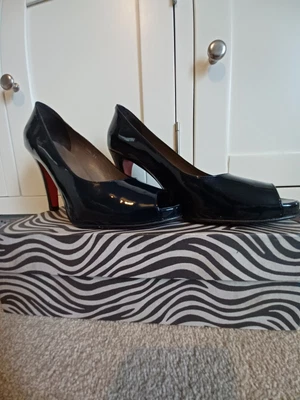 £9 • Buy Ursula Mascaro Shoes 39/6