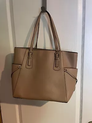 Michael Kors Voyager East West Tote Truffle Genuine Leather • $60