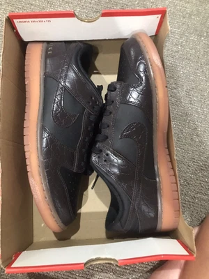 $180 • Buy Nike Dunk Velvet Size 11us Free Express Shipping ✅