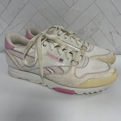 Reebok Women's Classic Vintage (?) White Pink Shoes 703 PVN 71-180638 SEE NOTES • $33.70