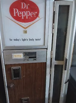 Vintage Dr Pepper Vending Machine • $950