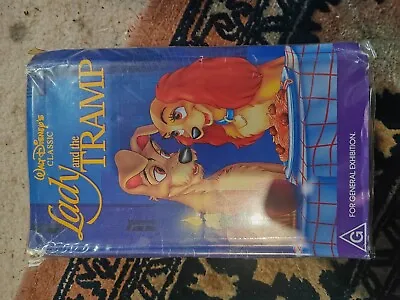 Lady And The Tramp - VHS - Black Diamond Walt Disney Classics - Clamshell (G) • $5
