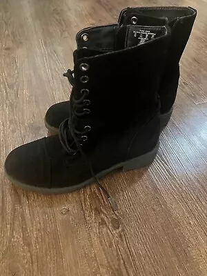 Bongo • Women’s Nadia Lace Up Black Combat Style Boots • Sz 7 • $19.95