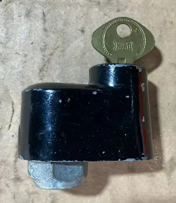1942-1948 Ford Lincoln Mercury Spare Tire Lock And Key Vintage.. • $62.95