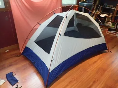 Mountain Hardwear Light Wedge 2 Tent And Rainfly Sacks And Stakes-hardly Used • $125