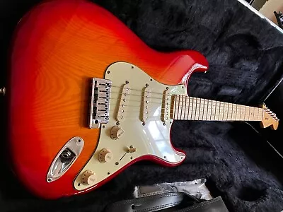 2011 American Deluxe Stratocaster Ash Body USED VGC+ Original Flightcase • $1650