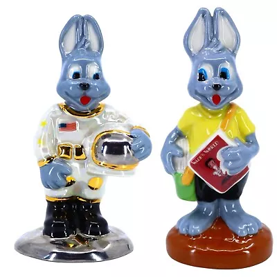 2 X Vintage Wade Arthur Hare Figurines 'The Collecthare' & 'The Harestronaut' • £4