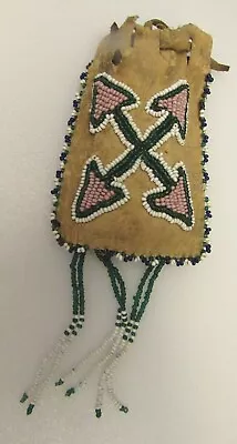 Antique Yakima Beaded Medicine Bag ( Plateau Beadwork Moccasin ) • $135