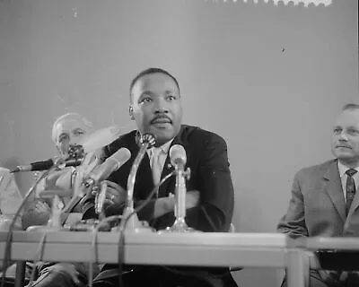 Dr. Martin Luther King Jr. Speaking 8x10 Photograph Reprint • $8.49