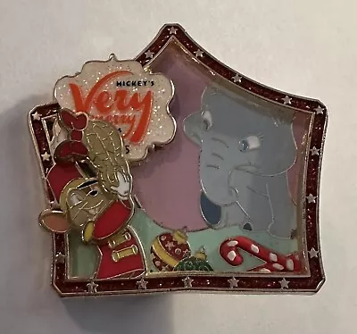 Disney World - Very Merry Christmas Party 2015 - Dumbo Timothy LE5100 Pin • $14.99