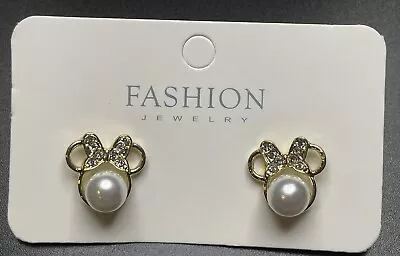 Disney Faux Pearl Minnie Mouse Earrings • $5