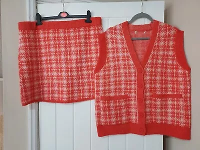 Ladies  2 X Piece Orange Checked Knitted Set Top And Skirt Size 18/20 • £4.99