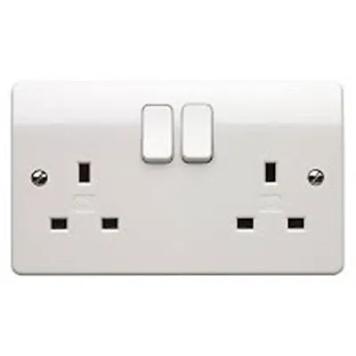 MK Logic K2747  DOUBLE/TWIN  Socket  FREE DELIVERY • £1.99