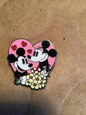 Disney Mickey And Minnie Mouse Couples Mystery Pack Pin • $9