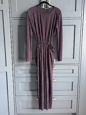 Zara Women’s Cut Out Pleated Dress Size Medium • £9.99