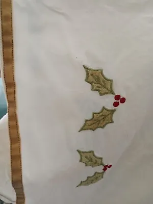 Vintage Christmas Tablecloth  Border Poinsettia Embroidery 65x99 • $29.99