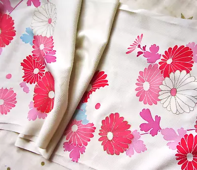 Vintage Japanese Kimono Wedding Silk Fabric Piece Chrysanthemum Flowers 51ins • £4.99