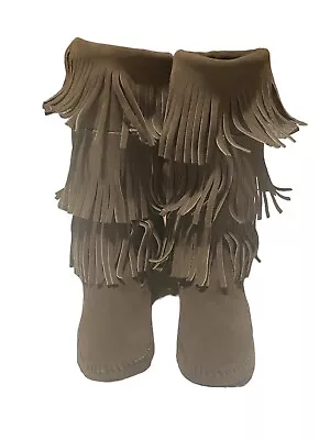 Minnetonka 1631T Gray Suede Leather 3 Layer Fringe Moccasin Boots Women Size 11 • $40