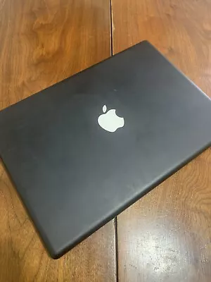 13” Black Apple MacBook 250Gb • $39.99