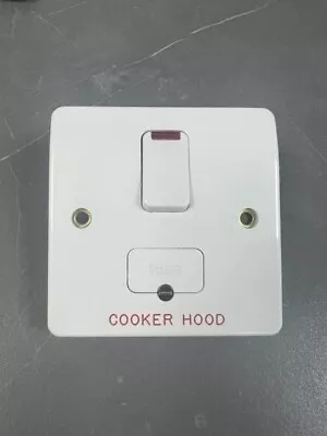 £3 • Buy MK Switched Connection Unit C/W Neon & Base Flex Outlet 13a - K370 - Cooker Head