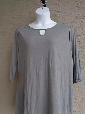  Just My Size 1X Tunic Top 3/4 Sleeve Key Hole Neckline High Low Fluid Drape  • $5