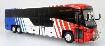 Iconic Replicas 1:87 MCI D45 CRT LE Coach: Utah Transit Authority (UTA) • $49.95