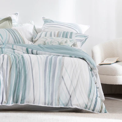 $229.95 • Buy New Habitat Ocean Waves Quilt Cover Set