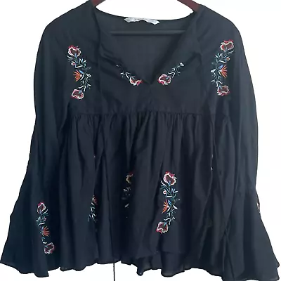 Zara Blouse Women XS Black Front Tie V-Neck Bell Sleeve Embroidered Floral Boho • $17.99