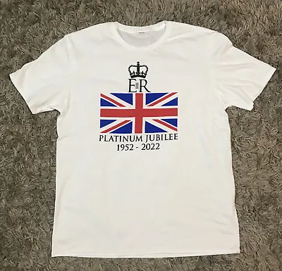 Platinum Jubilee 1952-2022 T Shirt UK Large *Pit To Pit 22”* • £3