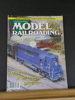 Model Railroading 2001 October PRR F3 / F5s SP Cab Forward EMD GP40s N&W High Ho • $4.50