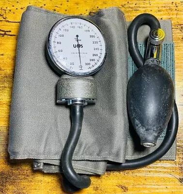 Vtg Tycos Classic Adult Aneriod Sphygmomanometer Blood Pressure Cuff • $29.96