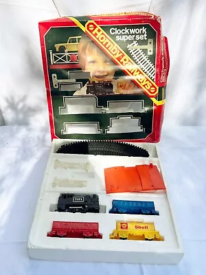 Vintage Hornby Railways Clockwork Super Set Train Tracks And Trains T533 • £9.99