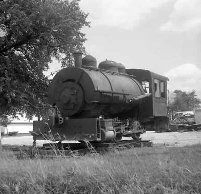 Display Steam Engine Railroad 0-4-0T Pittsburg KS Negative 6582 • $14.99