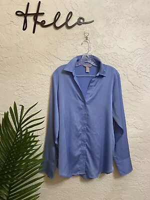 H&M Shirt Womens Size M Periwinkle Blue Button Front Top • $10