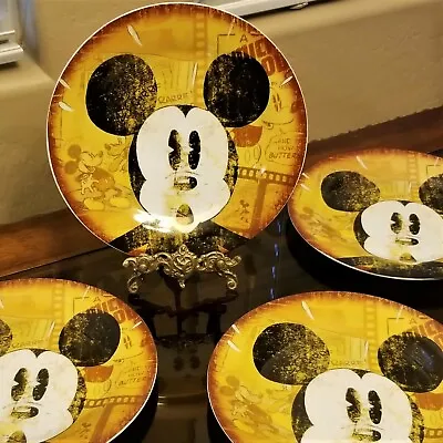 DISNEY Mickey Mouse Plate Set • $8.78