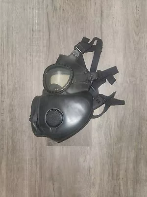 USGI M17 Gas Mask W/ Carrying Bag • $60