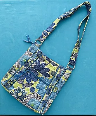 2012 VERA BRADLEY Quilted DOODLE DAISY Blue Green Floral Crossbody Bag Purse EUC • $28