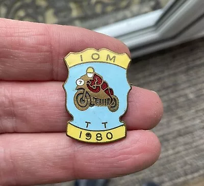 Vintage Isle Of Man Of TT  1980 Pin Badge Motorcycle Racing IOM Superbike • £14.99