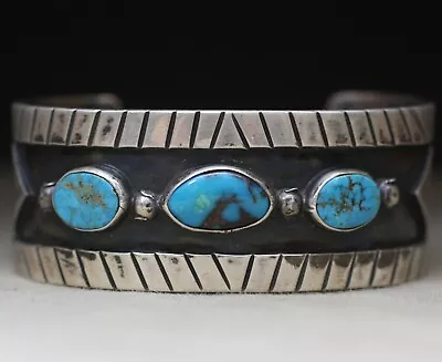 Vintage Native American Navajo Turquoise Sterling Silver Cuff Bracelet • $310.50