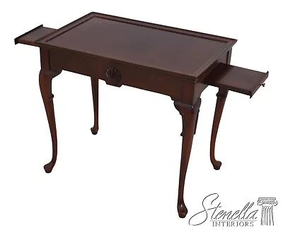 63271EC: HICKORY CHAIR CO Mahogany Queen Anne Tea Table • $565