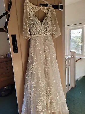 Madeline Gardner Wedding Dress • £280