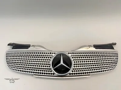 2003 Mercedes R170 SLK32 AMG Front Radiator Grille With Emblem • $199.99