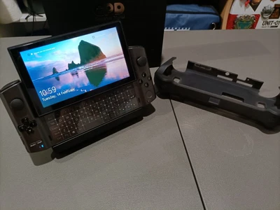 $700 • Buy GPD Win 3 5.5  (1TB SSD, Intel Core I7 11th Gen., 5.00 GHz, 16GB) Handheld PC