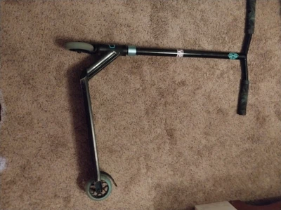 $89.99 • Buy *(CHEAP)* Fuzion Z250 Scooter / Glacier Blue / 22in Bars/ Aluminum Deck