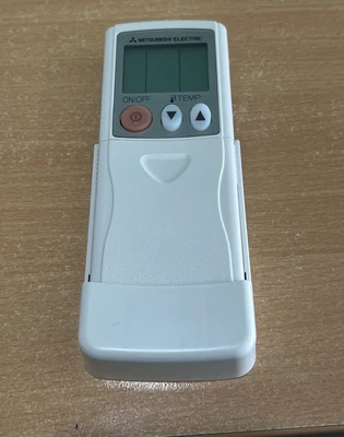 $20 • Buy Mitsubishi Electric - W001CP (R61Y23304) Air Conditioner Remote Control
